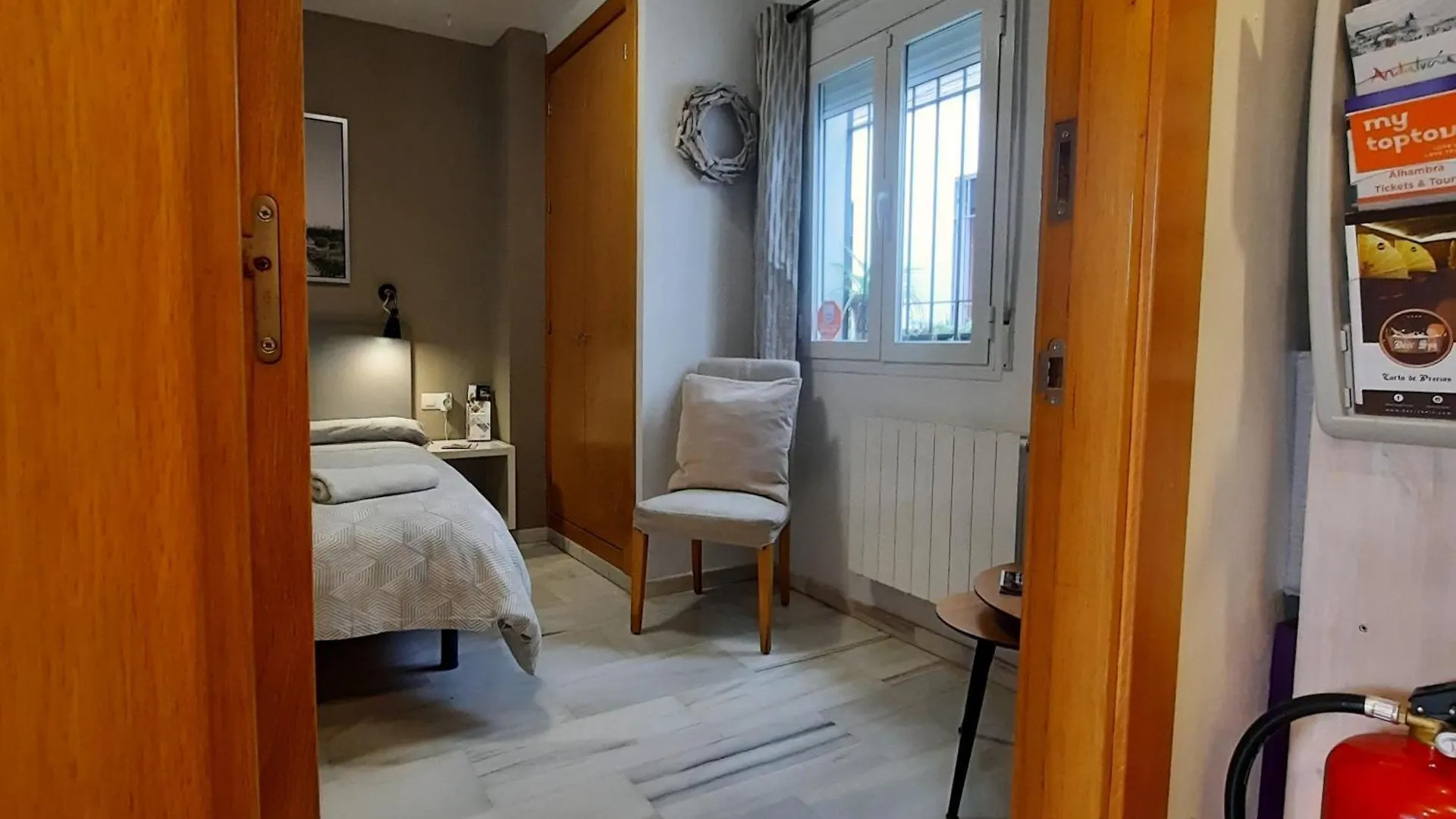 Casa Honda10 Apartment Granada Homestay
